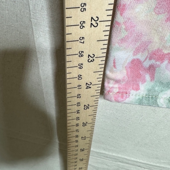 Abercrombie & Fitch Pink Floral Print Denim Jeans Size 0 - Picture 8 of 8